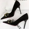 Dress Shoes 2023 Fashion Women 7.5cm 9.5cm Thin High Heels Shallow Pumps Office Lady Green Buckle Pointy Toe Party Wedding Big Size