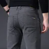 Herrbyxor Spring och Autumn Design Men's Casual Pants Ultratin Cotton Pants Staka byxor Herr Fashion Elastic Business Plus Size 38 230410