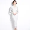 Sexy Slim Party Bow Belted Wrap Robe Blanc Femmes Designer Col En V Slim Velvet Prom Wrap Hip Split Robes Ballgown 2023 À Manches Longues Printemps Automne Solide Midi Robes