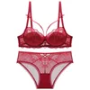 Bras Set biancheria intima di lingerie sexy Una tazza B C per donne rivestiti in pizzo nero rossa fila imbottita mutandine di bralette imbottiti spingendo il reggiseno AA230410