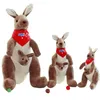 Bonecas de pelúcia 32cm australiano canguru boneca brinquedo pano presente de aniversário das crianças casamento dos desenhos animados decoração do carro 231109