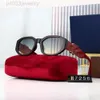 gucchi guccs Designer Cucci zonnebril Nieuwe G-letter voor dames Veelzijdige Cat Eyes Uv-bestendige bril Mesh Rood en hetzelfde kleine frame