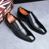 Zapatos de vestir Zapatos de negocios casuales para hombres Cuero de microfibra Punta cuadrada con cordones Vestido para hombres Pisos de oficina Hombres Moda Fiesta de bodas Oxfords 231110