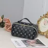 Nuevos cosméticos para mujer, bolsa de cosméticos con estampado Retro, bolsas de lavado de almacenamiento impermeables de gran capacidad portátiles