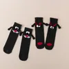 Chaussettes de noël à aspiration magnétique pour femmes, en noir et blanc, unisexe, longues mains pour filles, Harajuku, chaussettes en coton pour Couple mignon