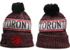 Casquettes pour hommes Toronto Beanies Raptors Beanie Hats Toutes les 32 équipes tricotées à revers avec pompon rayé en laine chaude USA College Sport Knit Hat Casquette de hockey pour femmes A2
