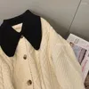 Kvinnors stickor Black Doll Collar Twist Sweater Coat Women Sweet Fall och Winter Retro Lazy Sticked Cardigan Top Casual Beige