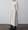 Th~ro Robe Femme Printemps/Hiver 2024 Nouveau Pull Dos Fermeture Éclair Coupe Slim A-ligne Mi-longue