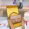 Kadın Satchels Cüzdan Düz Omuz Satchel Debriyaj Çanta Eyer Lüks Tasarımcı Bayanlar Çanta Moda Günlük Mektup İç Fermuar Cep Çanta Tote Cross Vücut