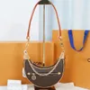 2023 Kvinna Designer Wrist Bean Bag Underarm Påsar Sclassic Leather Axel Long Stick Multicolor Fashion Handbag Partiage