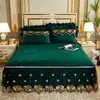 Bed Skirt Luxury European crystal velvet gold lace ruffled bedding detachable bedding pillows bedding 230410