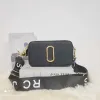 Kvinnors lyxdesigner handväska ren multifunktionella crossbody väskor klassisk kontrast bröstväska bärbara axelväskor justerbar rem gratis frakt