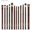 Pinceaux de maquillage Ensemble de pinceaux de maquillage pour les yeux en forme de sablier Kit de pinceaux cosmétiques ombre de luxe mélangeant façonnage contour mettant en évidence les sourcils correcteur Liner Q231110