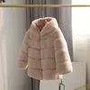 Пальто LILIGIRL, пальто с мехом для девочек, зимняя однотонная куртка с капюшоном из искусственного кролика для малышей, модная утепленная теплая детская одежда для мальчиков 231109