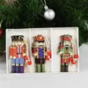 Kerstversiering 1set Houten Notenkraker Soldaat Kerstboom Hangende Decor Notenkraker Marionet Kerst Houten Hangers Voor Jaar Thuis Ornamenten 231110