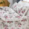 Sängkläder sätter amerikansk stil lyx prinsessa sängkläder blommor tryck spets ruffle duvet täcker säng kjol sängäcke kuddar