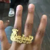 خواتم الزفاف اسم مخصص خاتم حلقة إصبع مزدوجة مع التاج الذهبي شخصية الهيب هوب الخاتم الرجال
