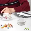 Förvaringspåsar fall rund liten låda mini kompakt dubbelskikt 4 fack reser piller arrangör medicinering dispenser hållare