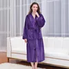 Mulheres femininas Mulheres de inverno de flanela extra longa manto de banheiro quente peignoir femme sexy massaceiro masculino de banho de banho no casamento