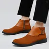 Buty buty dla mężczyzn 2023 Fashion zamek błyskawiczny Zimowy okrągły stóp palec palec palec pluszowy, ciepły krótki luf