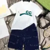 ベビー服Tシャツキッズデザイナーセットキッド幼児衣服