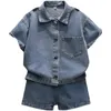 Roupas conjuntos de roupas de bebê conjunto de verão Gentleman Conjunto Demin Shirtshorts 2 peças Roupas Infantil Roupas para meninos Conjunto de 2-10 anos 230410