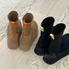 Tasman Slippers Boot Classic DIPPER Kastanjebont Slippers Schapenvacht W Classic Dipper Ultra Mini Platform Boot Winter Muiltjes Dames Heren Instappers Suède Bovenwerk Wol Herfst