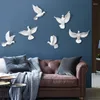 Decorative Figurines European White Three-dimensional Bird Wall Decoration Living Room Swallow Hanging Abstract Animal Ornaments Home