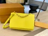 Сумки сумки Twist Women Women Messenger сумка для женщин 2023 Fashion Daily Totes Lady Elegant Dimbags