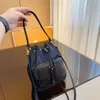 Tasarımcı Çanta Lüks Pradity Çanta Çanta Prado Prado Hobo Crossbody Bag Killer Çanta Kadın Omuz Moda Cüzdan Tuval Çantası Toz Çantası