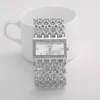 손목 시계 여성 패션 시계 라이트 고급 스퀘어 다이아몬드 석영 시계 시계 레이디의 금 스테인레스 스틸 브레이슬릿