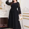 Sukienki w dużych rozmiarach sukienki dla zakręconych kobiet Fall Fall Rleeve Casual Black High talia Maxi Duże duże ubranie