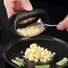 Nouveau 1 pièce cuisine presse-ail pour ail en acier inoxydable presse-ail ail prés hacher l'ail légumes maison Gadet accessoire