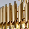 ペンダントランプ豪華なモダンなクリスタルシャンデリア階段のためのゴールド/ブラックヴィラエルロビーサスペンションライトロフト照明装飾