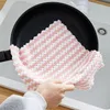 Novos panos de limpeza de 100pcs/lote de coral lenços ondulados de cozinha panos absorventes de panos de limpeza de panos de limpeza catiônica