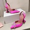 Lyxdesigner kvinna sandaler Italien amina muaddi svart satin begum sling klackar begum kristall brosch slingback pumpar kvinnor vin kopp klackar tofflor skor 35--42 bbbuuu