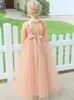 Flickaklänningar Flower Champagne Tulle Puffy Heart Cutout Sequin Top med Bow Belt ärmlös för Weding Birthday Princess Dress