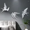 Decorative Figurines European White Three-dimensional Bird Wall Decoration Living Room Swallow Hanging Abstract Animal Ornaments Home