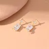 Boucles d'oreilles en peluche Renya Design géométrique Shinning Star Earring Rectangle Cz Crystal Drop For Women Girls Élégant bijoux Cadeaux