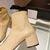 Botas de grife de gotas de grife de gotas ou inverno de renda dupla de renda dupla de couro feminino botas de tornozelo de tornozelo de botas curtas botas de areia