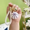 Keychains Creative Resin Basketball Keychain Exquisite Cute Small Gift Pendant Fashion Trend Schoolbag Accessories