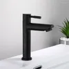 Robinets d'évier de salle de bains, robinet de lavabo monté sur le pont et robinets d'eau froide, robinet mitigeur en laiton de cuisson noire, accessoires de bain en cuivre