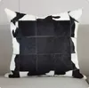 Oreiller de luxe moderne en peau de vache noire et blanche, épissage fait à la main, pour Villa modèle chambre carrée, couverture 45x45cm