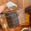 Bakken schouder mooie heren tas luxe ontwerpers ijdelheid dames toilettas kits zakje crossbody cosmetische handtassen clutch lederen make-up tassen