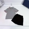 23SS Jungen Poloshirt Shorts Anzug Kinder-Sets Kinder-Designer-Kleidung Fransen Revers Stickerei Kurzarm Einfarbige klassische Stickerei Shorts Anzüge Babykleidung