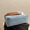 2023 Loulou Designer Women Bag Bag Original Quality Blue Denim Envelope الأكياس البريطانية على الطراز البريطاني