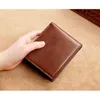 Portfele Yuecimie Creative Multi-Card Cowhide Portfel dla mężczyzn Brown Short Business Monety torebka