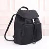 Sacs à dos de créateur en nylon noir Femmes Sacs à dos de luxe pour hommes Voyage Designer Sacs à dos Femme Sac à dos Mode Extérieur Unisexe Cartables Homme Double Épaules Sac