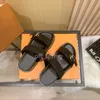 Женские роскошные сандалии с коробкой Flat Comfort Mule Sandal Fashioner Designer Slippers Случайные наружные моказины размером 35-40