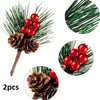 Flores decorativas 2 piezas de Navidad artificial rama de bayas rojas copo de nieve ramas de cono de aguja de pino para Navidad DIY suministro de corona Noel Decoratons